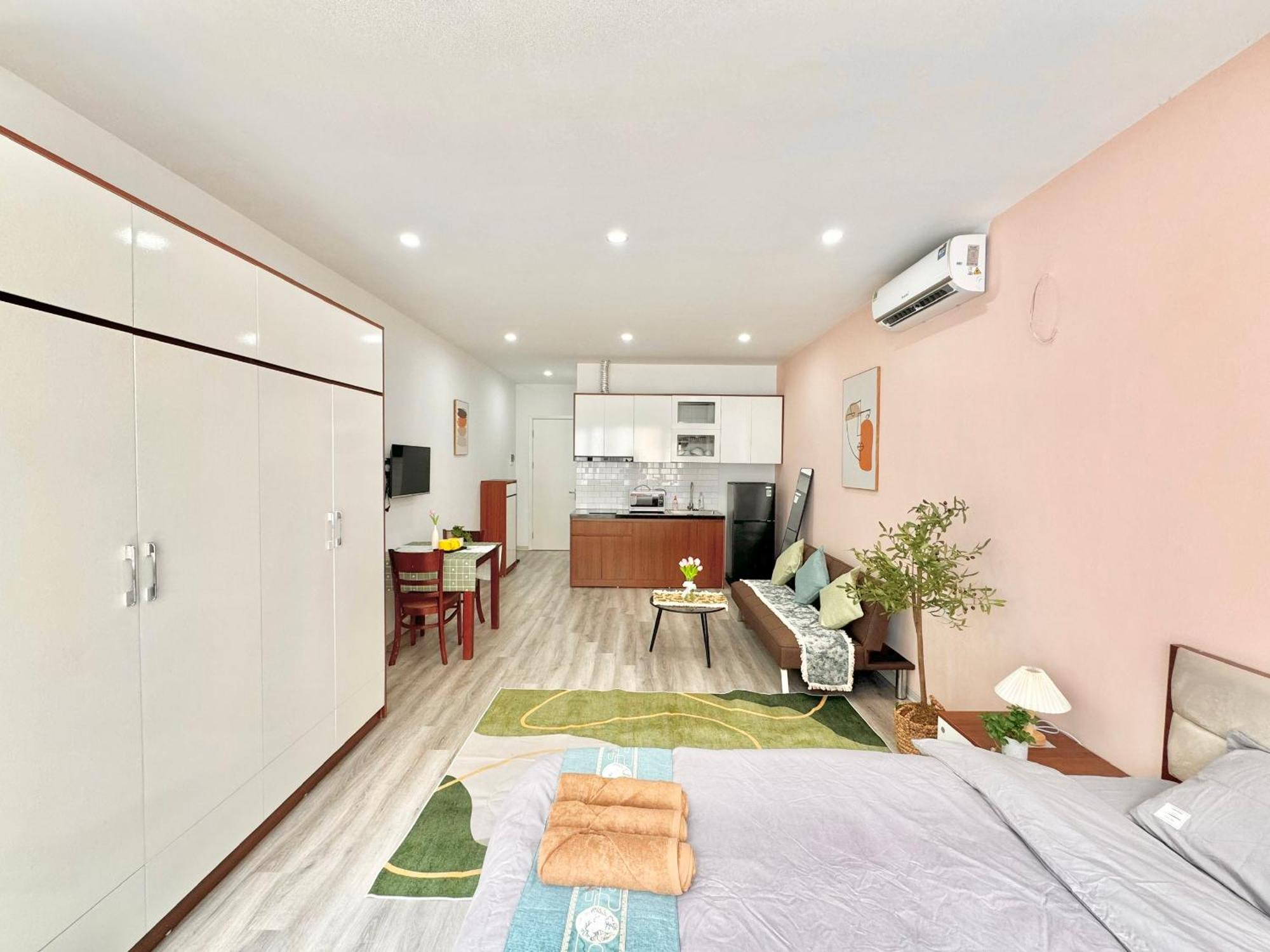 Modern & Comfy